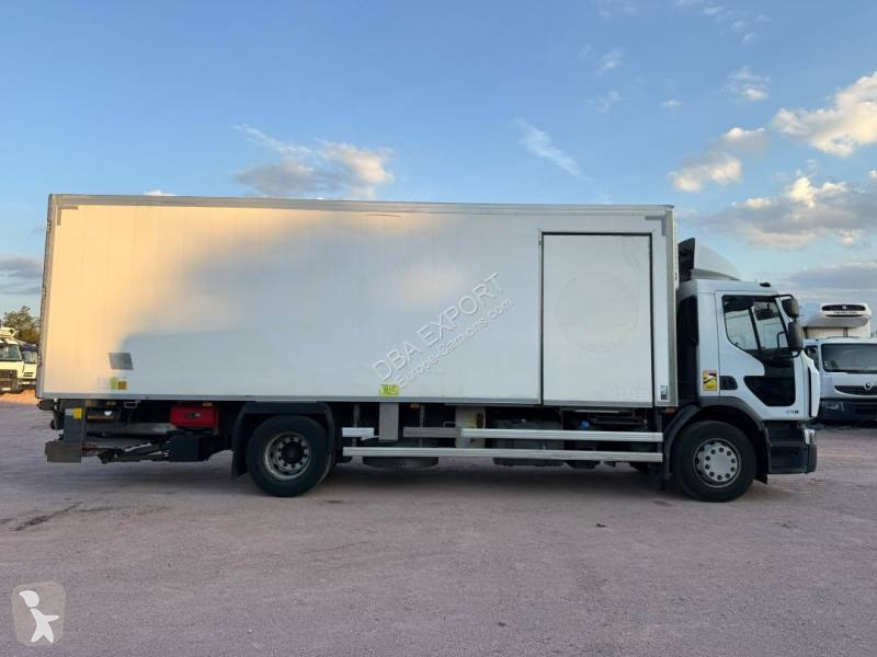 شاحنة Renault 270 DXI