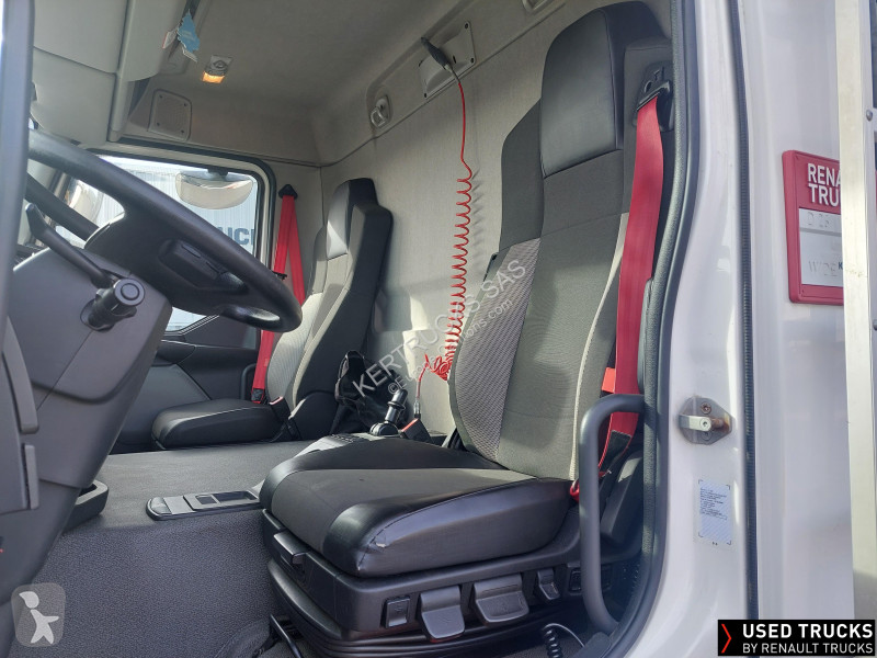 Kamion Renault D Wide
