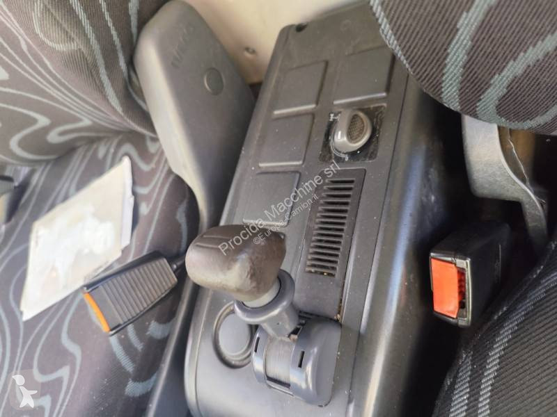 Kamion Iveco 120 E 28