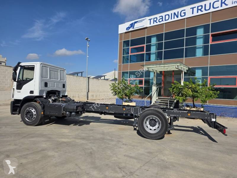 Lastbil Iveco 180 E 28