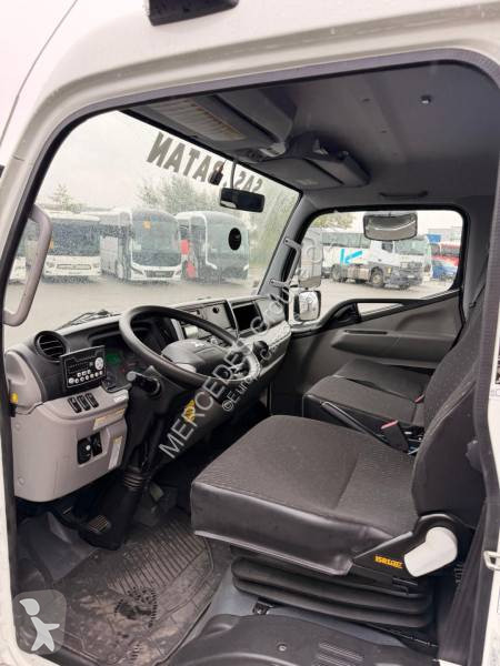 Kamion Mitsubishi Fuso 6C18