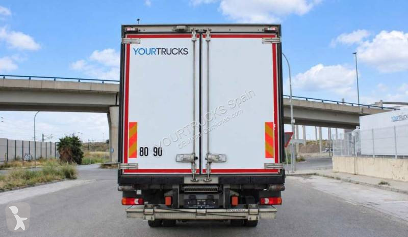 شاحنة Renault 210