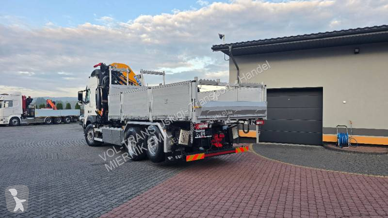 Kamion Volvo 460