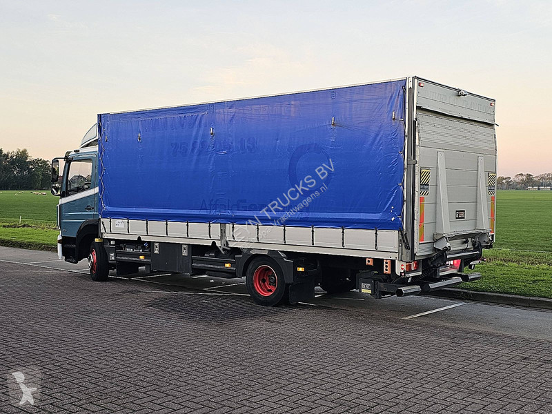 Teherautó Mercedes ATEGO 916 Box Curtainsider...