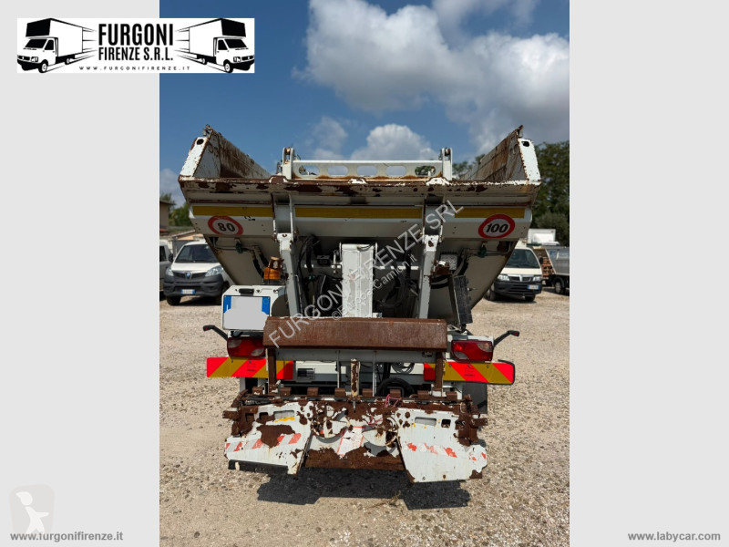 Kamion Isuzu 75 VASCA RIFIUTI - PALA E CARRELLO...