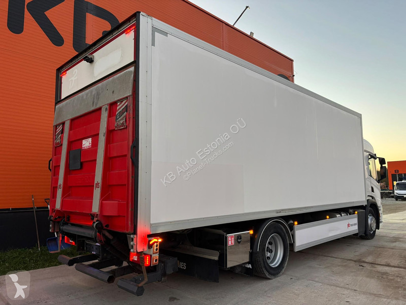 Kamion Scania P 280 4x2 MITSUBISHI / BOX =7742 mm