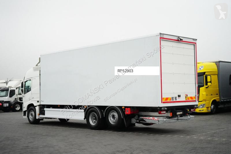 Kamión Volvo FM / 430 / ACC / E 6 / KONTENER +...