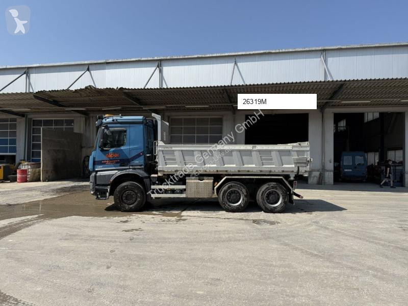 Kamion Mercedes 2851 6x4