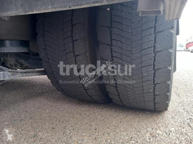 Iveco AD190E34S/P + THERMOKING T1000R truck