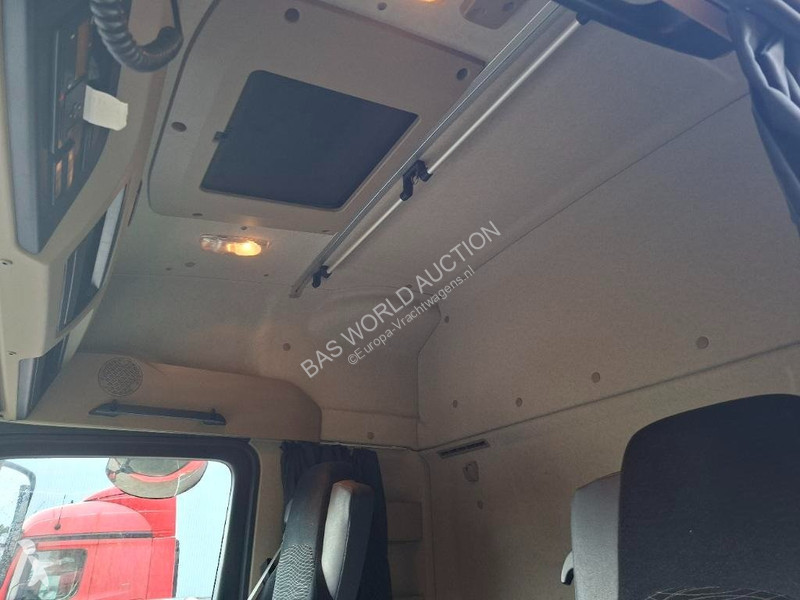 Mercedes actros 1942 truck