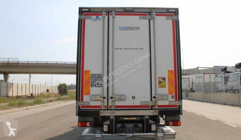 Iveco 100 E 19 truck