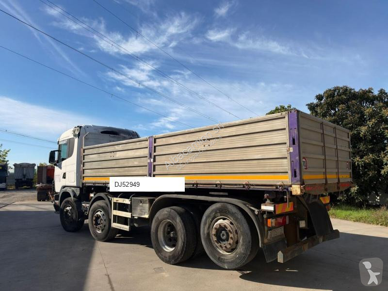 Scania 124 truck