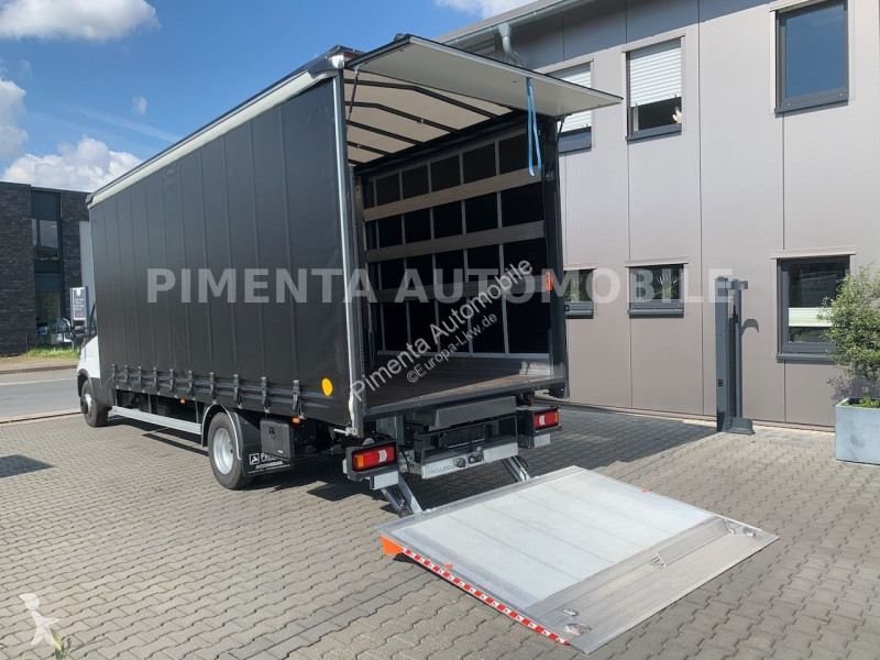 Kamion Iveco 70C18A8P MY26 AUT SCHIEBEPLANE...