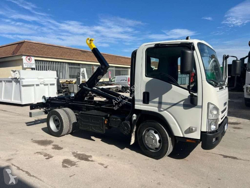 Isuzu P75 USATO SCARRABILE BALESTRATO truck