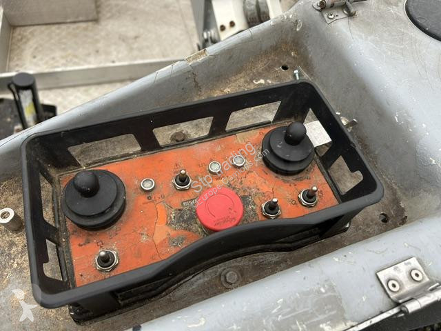 شاحنة Nissan NACEE V 16 METRES