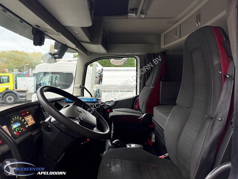 Kamion Volvo 500 6x2 Steering axle, Dynamic...