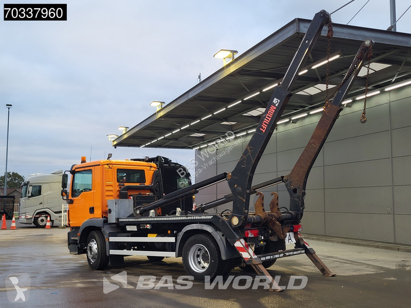 Kamion MAN TGM 4X2 HIAB FTR12 Skiploader...