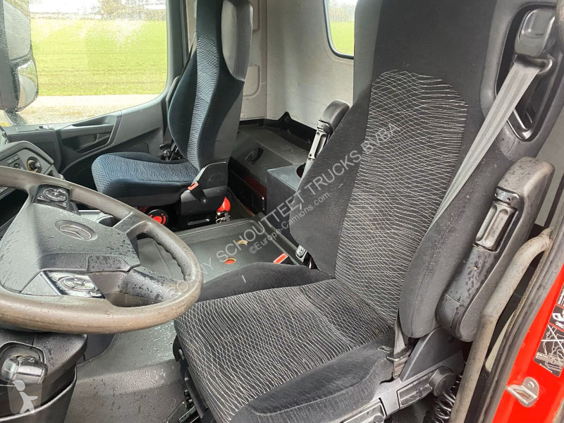 Kamion Mercedes 3243 K