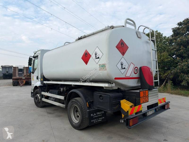Vrachtwagen Renault 220