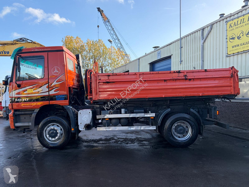 Vrachtwagen Mercedes 1840 Kipper - 4x4 - Manual...