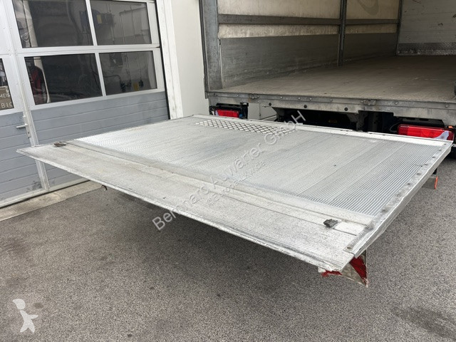 Vrachtwagen MAN 18.290