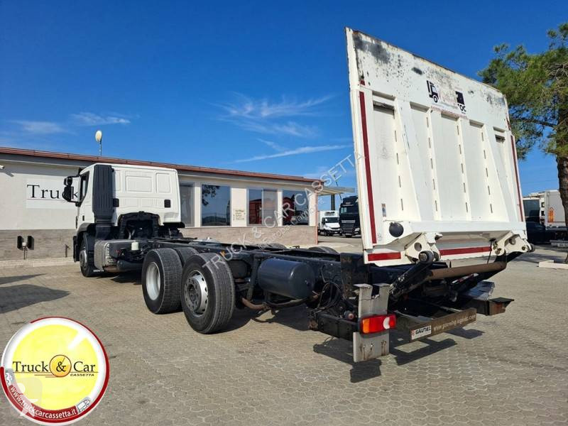 Teherautó Iveco 260 S 42