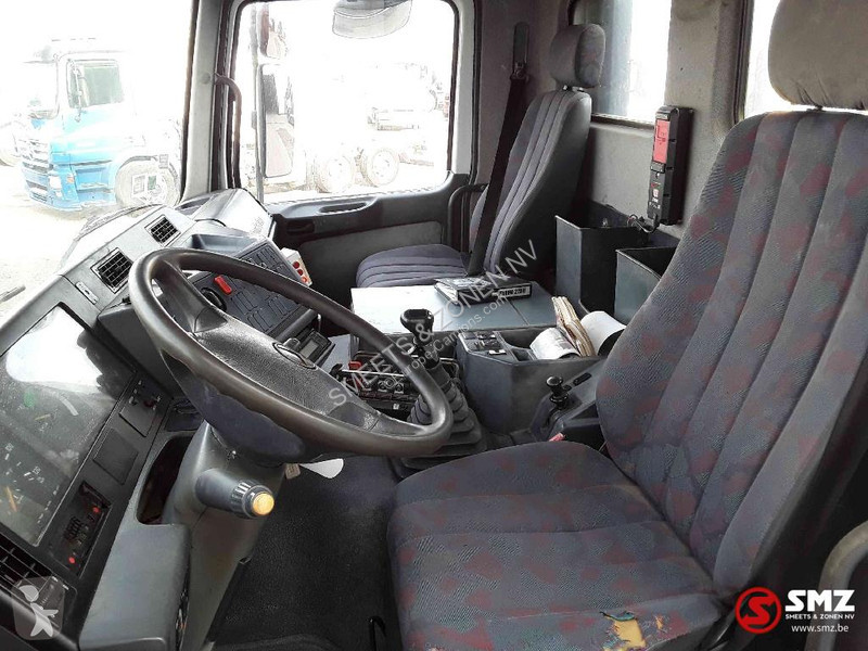 Teherautó Mercedes 2635