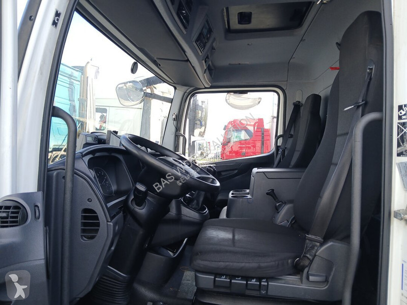Camión Mercedes 1221