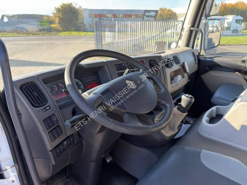 Teherautó Renault 300 DXI