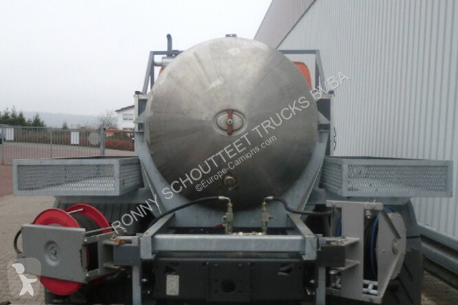 Vrachtwagen  - Tank-Aufbau Tank-Aufbauauf...