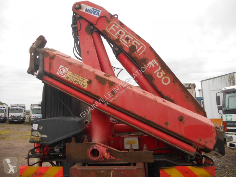 Camion Iveco 330E34