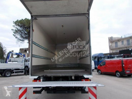 Voir les photos Camion Iveco Stralis 2 ASSI FURGONE MT 7.30 PEDANA EURO 6