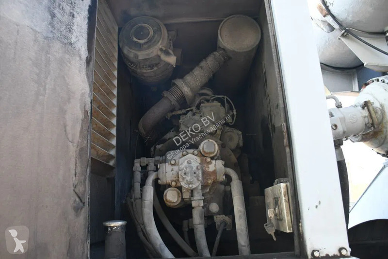 Kamion Van Hool KARRENA 15m3 MIXER!!MOTOR!!OWN...