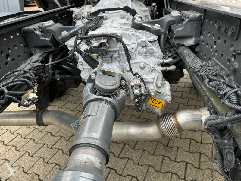 Kamion Mercedes Arocs 2633 6x4, Automatik, 2x...