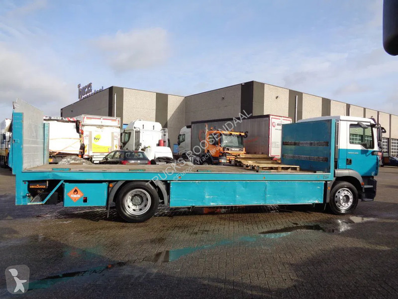 Kamion MAN 18.240 + Dhollandia Lift