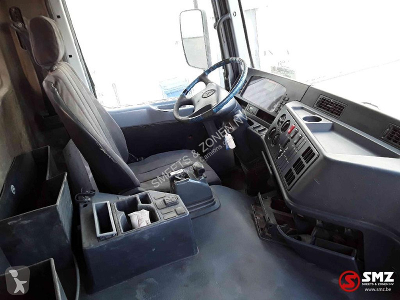 Vrachtwagen Mercedes 3340 6x6