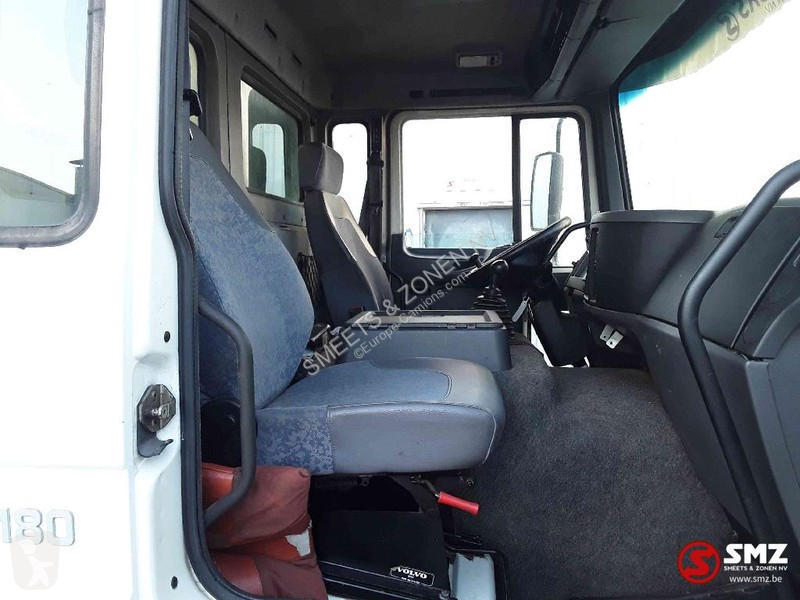 Camion Volvo FL6 lames-steel