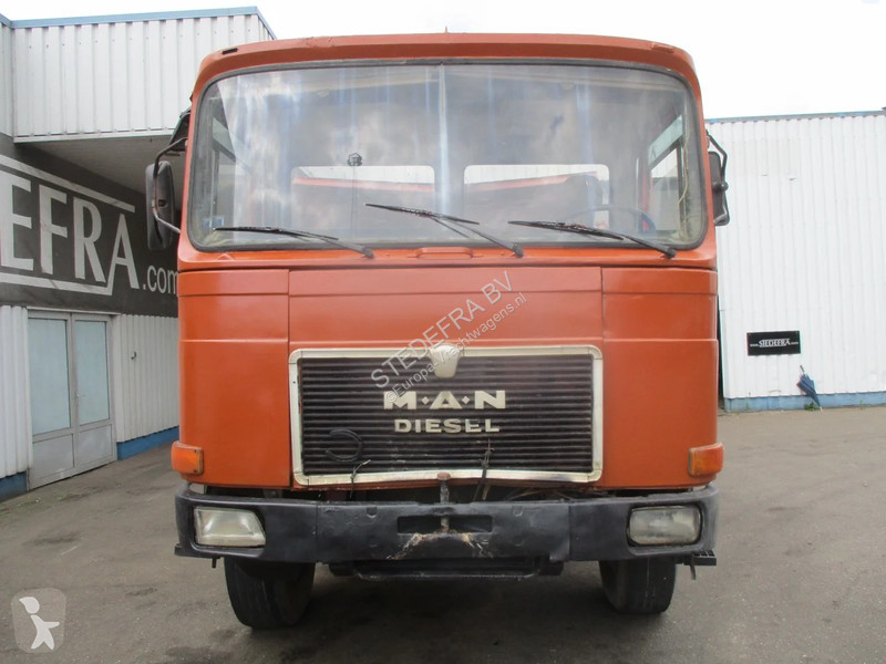 Kamion MAN 6x4 , 3 way tipper , ZF Manual ,...