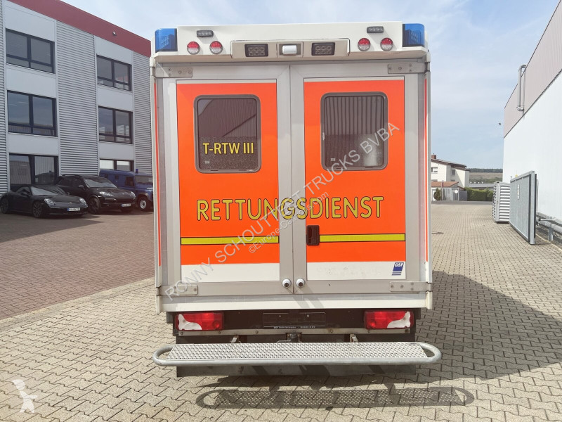 Véhicule utilitaire Mercedes Sprinter 516 CDI...