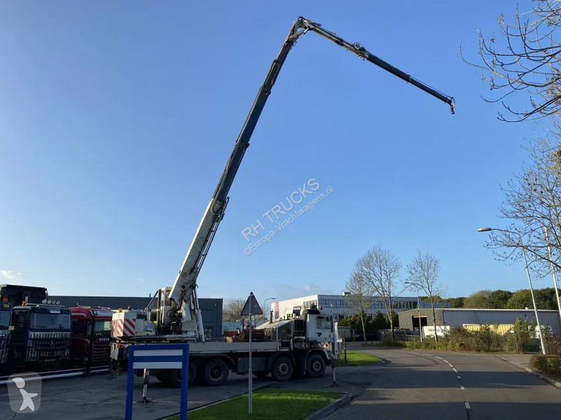Kamion Volvo F 12 8X4 + CORMACH 0 CRANE - 8.642...
