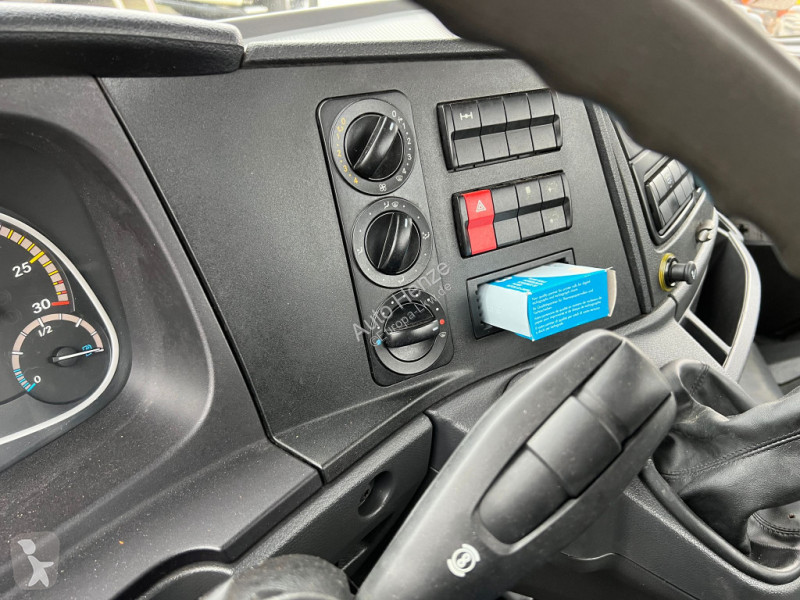 Kamion Mercedes Atego 818 K 2-Achs Kipper Schalter