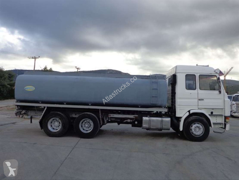 Camião Scania R143-470 V8  R143HL .470 6X2...