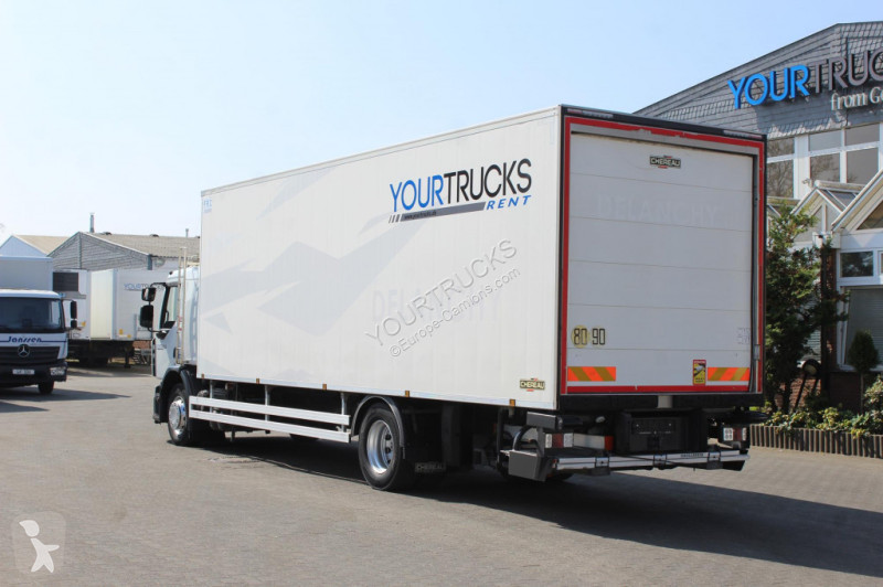 Camion Renault   D 320E6 Wide CS 1050 Strom...