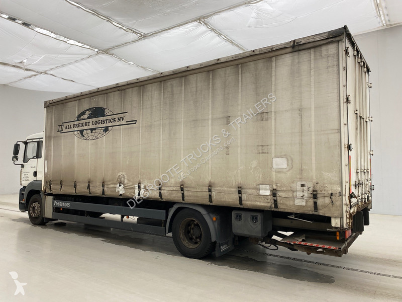 Vrachtwagen MAN TGA