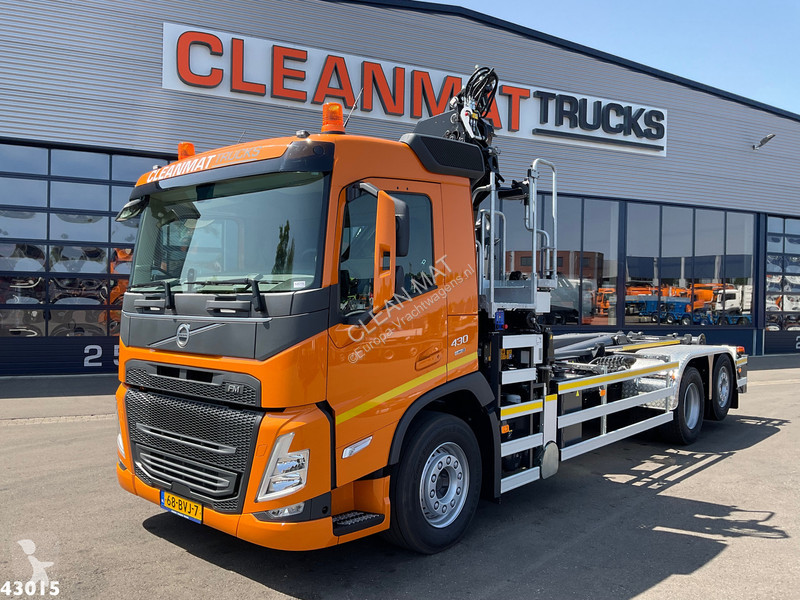 Camion Volvo 430 HMF 23 Tonmeter laadkraan