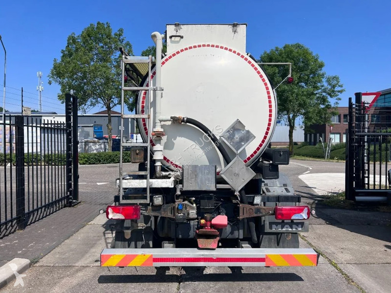 Lastbil MAN 26.560 6X2 EURO 6 - 11.500L VACUUM...