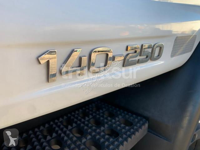 Camion Iveco EUROCARGO 140E25