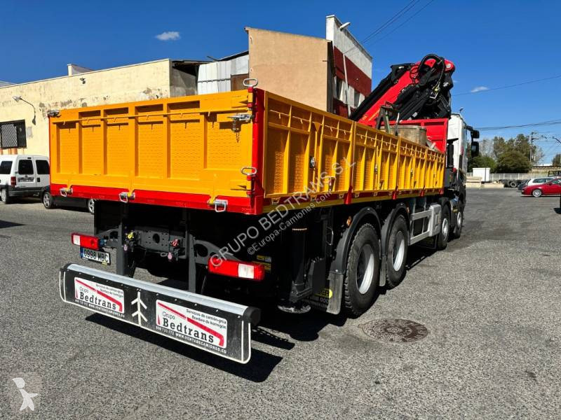 Kamion Renault Con pluma