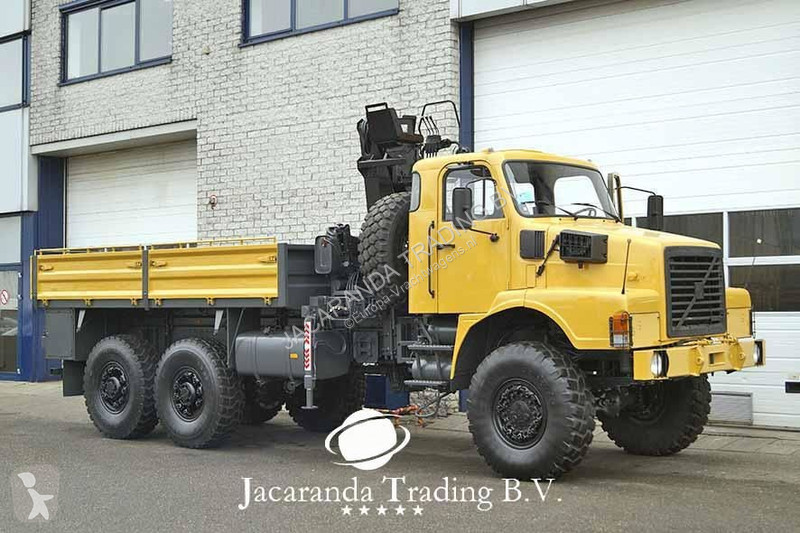 Camion Volvo N10 CARGO CRANE 6x6 - Fassi F75.21...