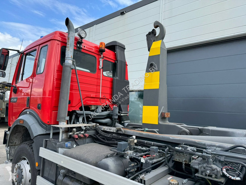 Kamion Mercedes 6x4 - V8 - EX ARMY - NEW...
